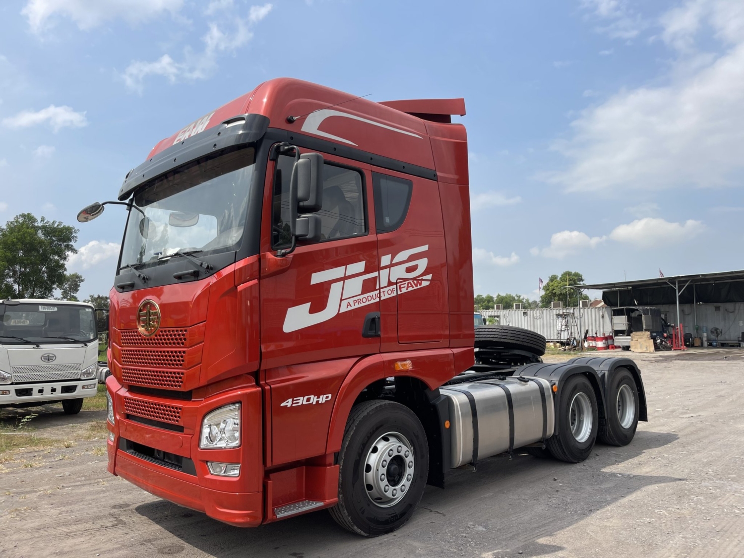 Đầu kéo Faw JH6 430Hp model 2023