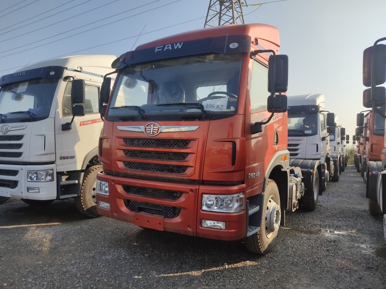 Đầu kéo Faw 1 cầu 2022 máy 260Hp tại Hải Phòng